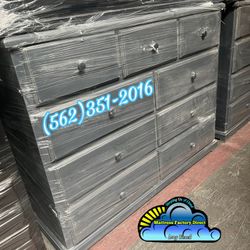 Grey 9 Drawer Pine Wood Wide Dresser- Tocador Gris Ancho 