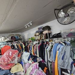 Garage Sale X cita nada mas (  solo personas serias en comprar ), mas Informacion Abajo 