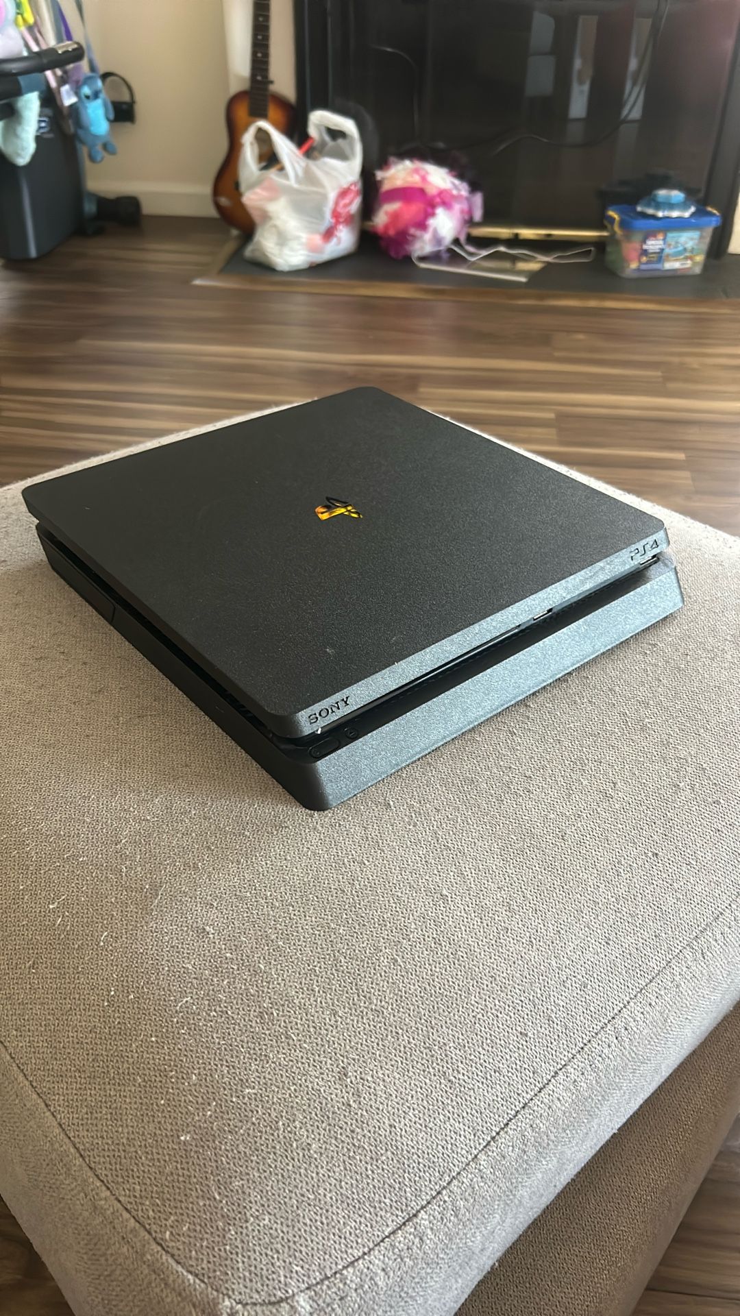 PS4