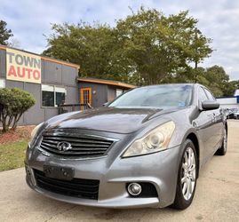 2013 INFINITI G37x