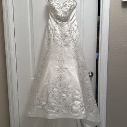 Stunning Wedding Dress