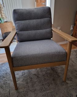 Wooden arm chair