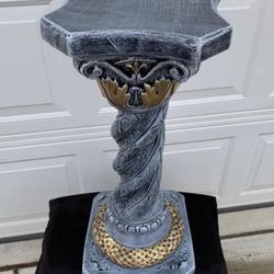The Twisty 3 Foot Tall Pedestal