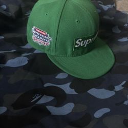 Supreme Hat New Era, Size 7, 3/8, Green With Pink Under Brim