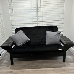 Futon Couch And Pullout Full Bed 