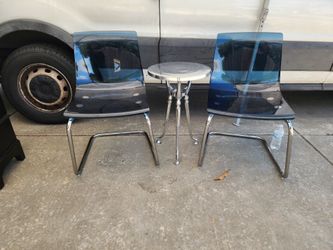 Retro Chairs and Table set for sale in Manteca