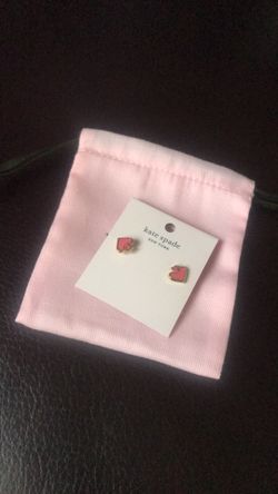 NWT Kate Spade EVERYDAY SPADE COLLECTION 12 Karat Gold Plated With Coral Enamel Stud Earrings