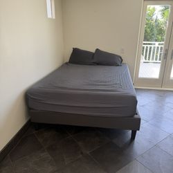 Queen Size Mattress And Bed 