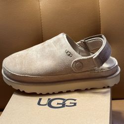 UGG WOMENS GOLDENSTAR CLOG SAND