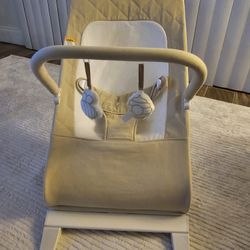 Baby Delight Alpine Deluxe Portable Bouncer