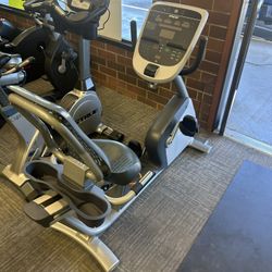 Precor RBK 835 Recumbent Bike