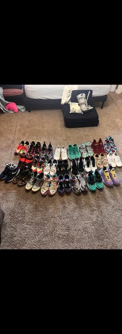 24 Pairs Of Almost New Nikes 9 1/2.   some 10s