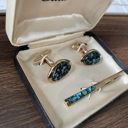 Vintage Tie Clip and Cufflink set in box.