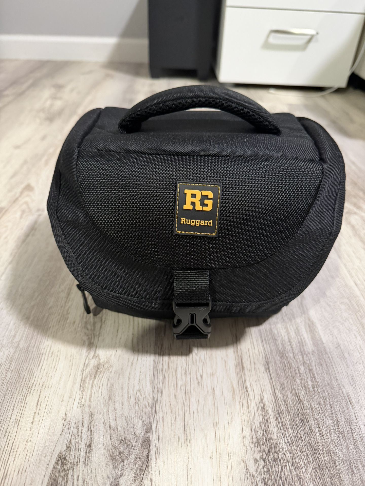 Ruggard Journey 24 Camera Shoulder Bag
