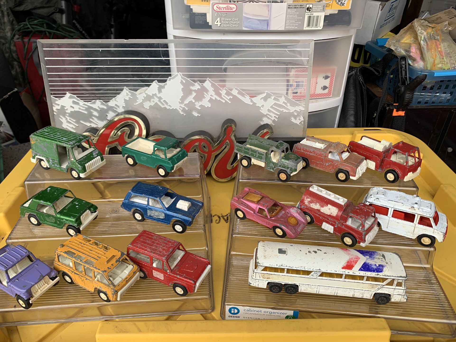 Vintage Metal Tootsie Car