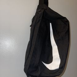 Nike Tech Hip Pack