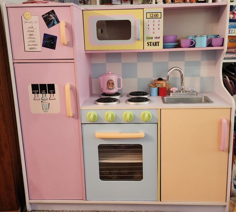 KidKraft Wood Pastel Play Large Kitchen + Accessories