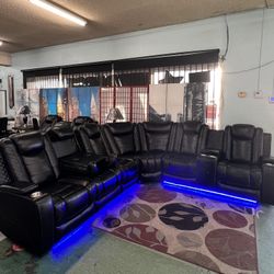 🚚Hot Deal🚚Brand New 3pc Power Reclining Sectional With Cup Holders $1699, Short Sale! 