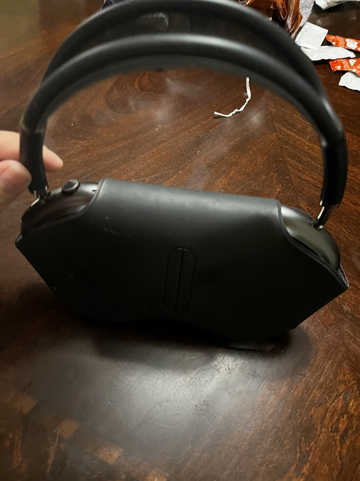AirPod  Pro Max