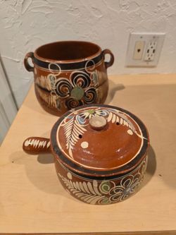 Mexican Talavera Clay Pottery Set of 2