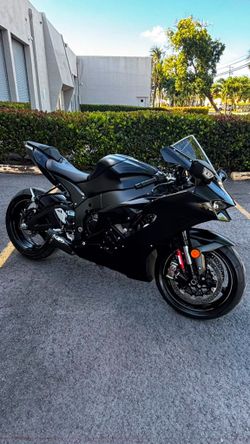 2025 Kawasaki Ninja ZX-10R (ABS)