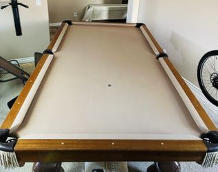 8ft Professional Pool Table