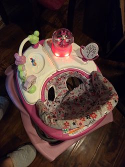 Minnie Mouse Walker