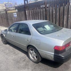 2001 Toyota Camry 