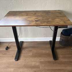 Adjustable Desk 