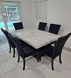 Dining Room Set. Ask For Price 