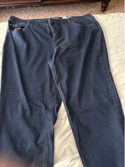 Woman’s plus jeans bundle size (22-24)