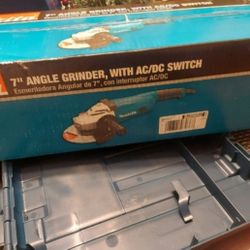 Makita 7 Angle Grinder