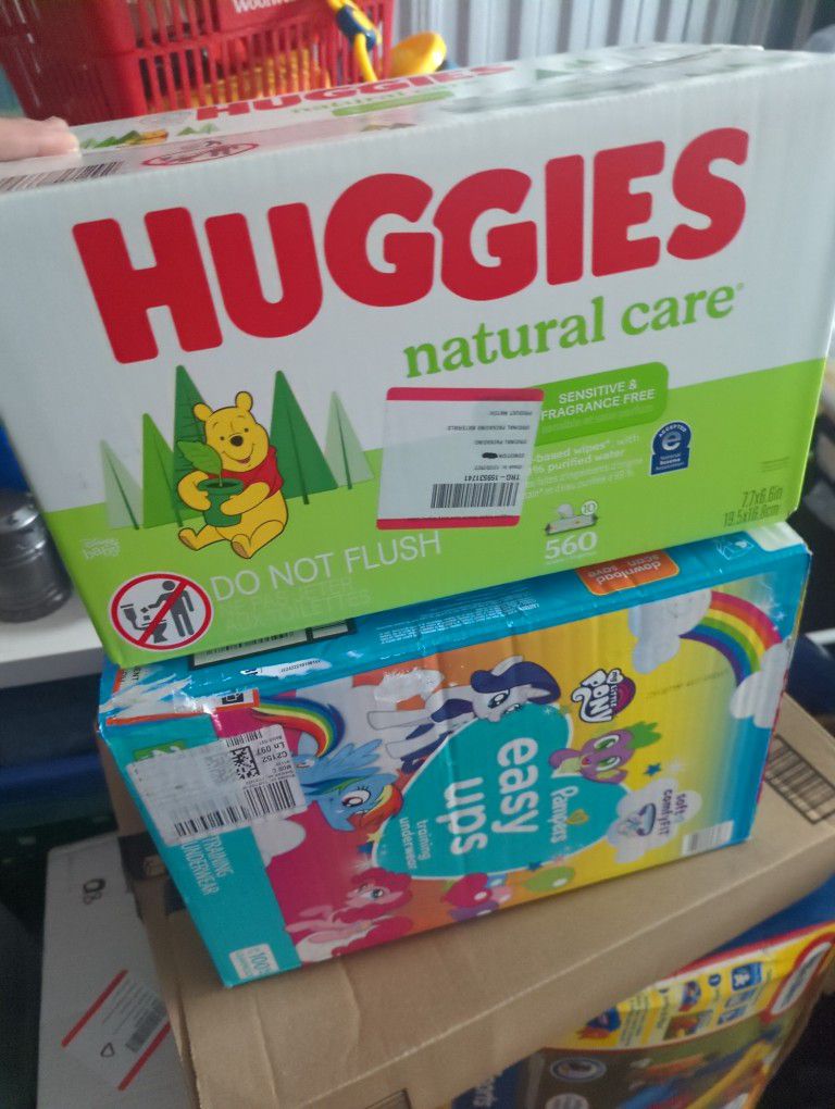 Huggies And Pampers 