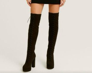 ELSY FAUX SUEDE OVER-THE-KNEE BOOTS, SIZE 9. LOOKS NEW, LACE-UP BACK, BLOCK HEEL(5.75"). STYLISH & VERSATILE! #ELSY #FAUXSUEDE #OTKBOOTS #SIZE9.