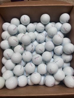 100 White Kirkland Signature Urethane Cover Golf Balls