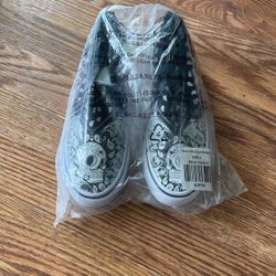 Skull Art Van Sneakers