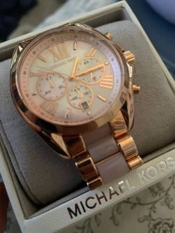 Micheal Kors Authentic With box