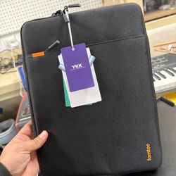tomtoc Laptop Sleeve — Protective Case — New w/ Tags — / MacBook / PC