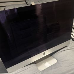 Mac Pro Desktop 27”