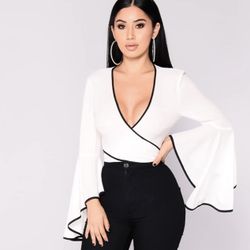 White N Black Bell Sleeve 