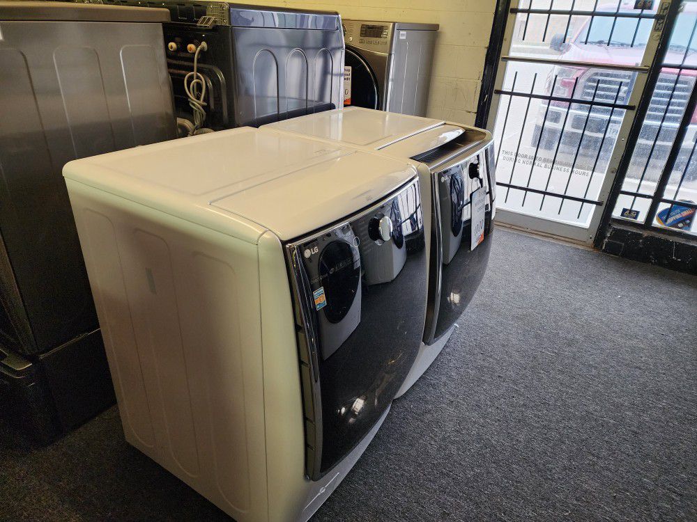 LG Front Loads Large Capacity Steam Washer & Steam Gas Dryer 
