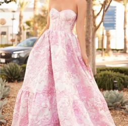 Elegant pink floral lace dress