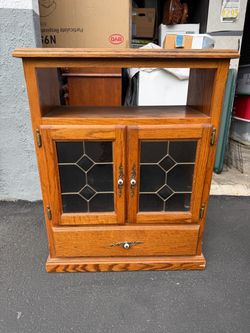 Tv stand / cabinet