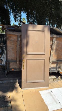Solid door