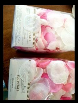 Fake flower petals with glitter