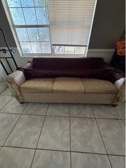 Pull out bed sofa