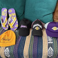 Lakers items in excellent condition