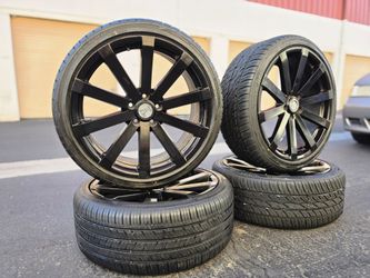 Wheels 20 5 lugs good tires