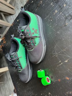 🛹 Heelys Youth Size 5 – Minecraft Special Edition 💚🖤