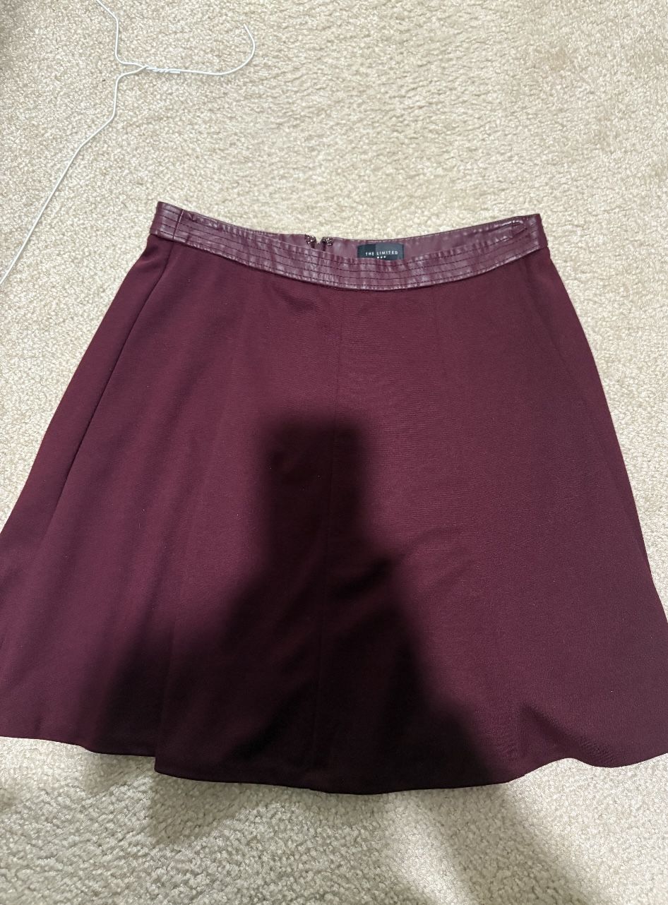 Ladies size 2 The Limited burgundy flare mini skirt with leather waistband EUC